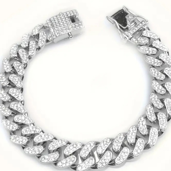 Silver Necklace and Bracelet Set - Picture 4 of 4